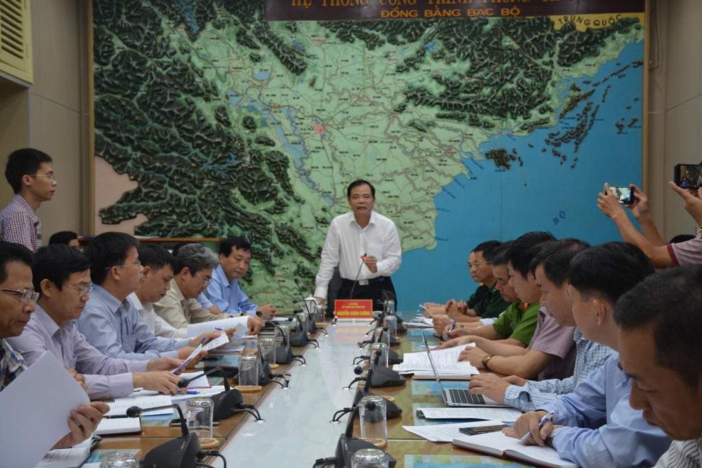 Hai áp thấp nhiệt đới chưa tan, bão lại 'đe dọa' Biển Đông