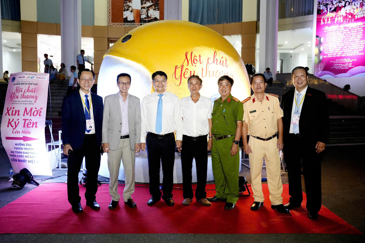 'Một Chút Yêu Thương' lần 2: Đêm nhạc dành tặng nạn nhân và thân nhân người bị tai nạn giao thông