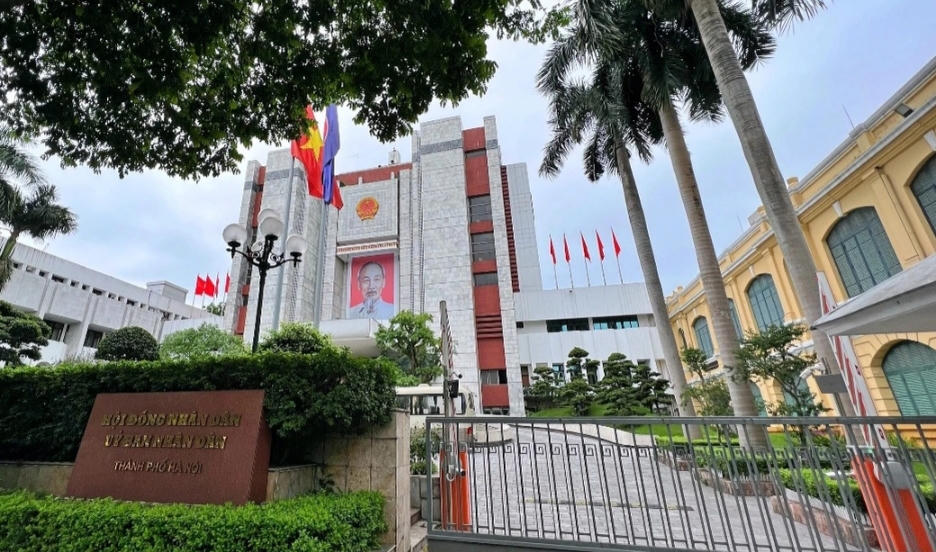 Hà Nội yêu cầu tạm dừng thực hiện tuyển dụng, tiếp nhận công chức, viên chức