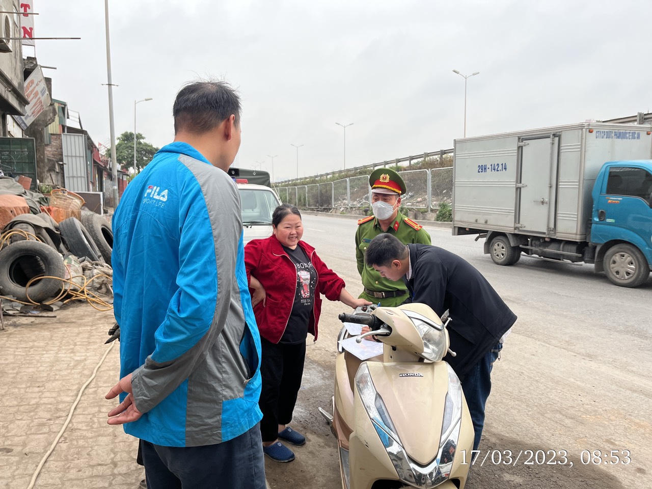Phường Yên Sở (Hoàng Mai) triển khai ra quân lập lại trật tự đô thị