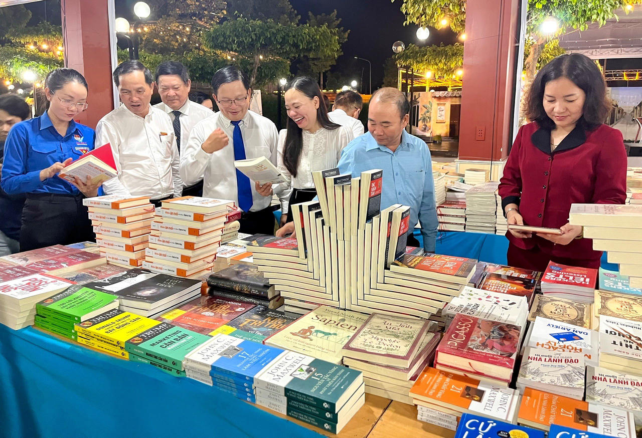 Bình Dương: Khai mạc Ngày sách và Văn hoá đọc Việt Nam lần thứ 2