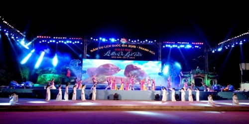 Sầm Sơn công bố "số máy nóng" mùa du lịch biển 2015