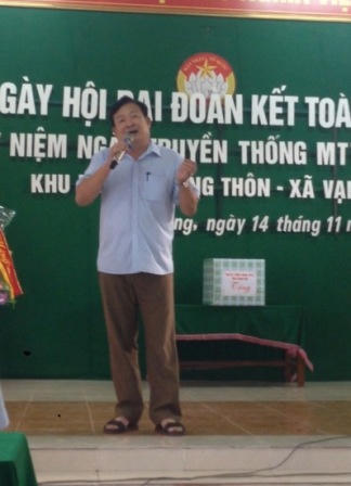 Thanh Hóa: Chủ tịch tỉnh chia vui, chủ tịch huyện hát cùng bà con trong ngày hội Đại đoàn kết