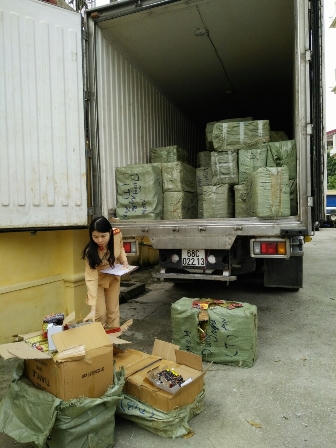 CSGT Thanh Hóa bắt giữ 5 tấn pháo điện không rõ nguồn gốc