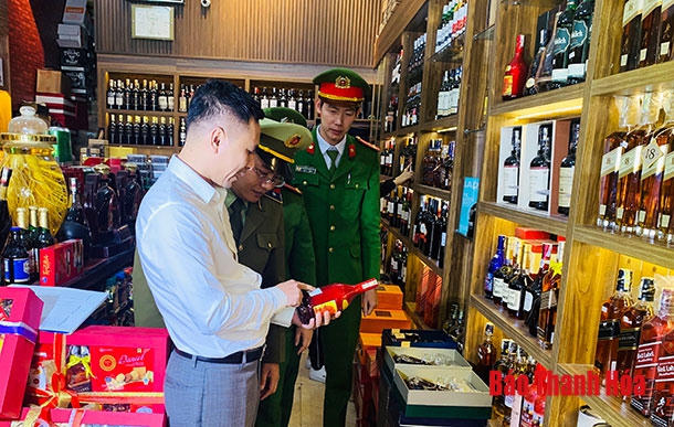 Thanh Hóa: Cục QLTT tăng cường công tác quản lý hàng hóa dịp  tết nguyên đán Kỷ Hợi
