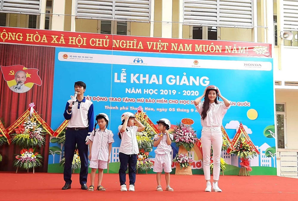 Phó Thủ tướng Trương Hòa Bình dự khai giảng năm học mới tại Thanh Hoá