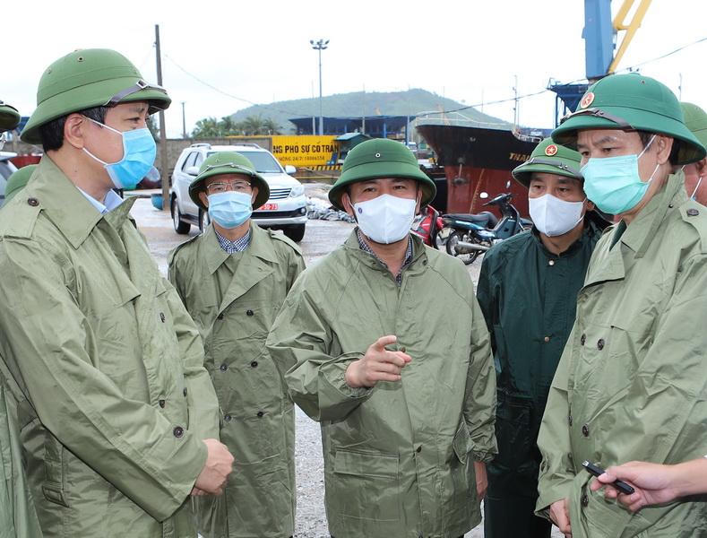 Thanh Hoá: Hai ngư dân mất liên lạc trong khi tránh bão 