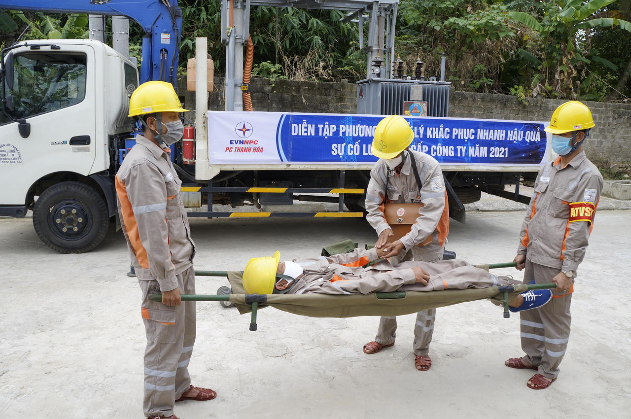 Ngành Điện lực Thanh Hóa diễn tập phòng, chống thiên tai và tìm kiếm cứu nạn năm 2021