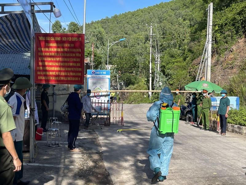 Cách ly một xã vì có F0 đi dự đám tang