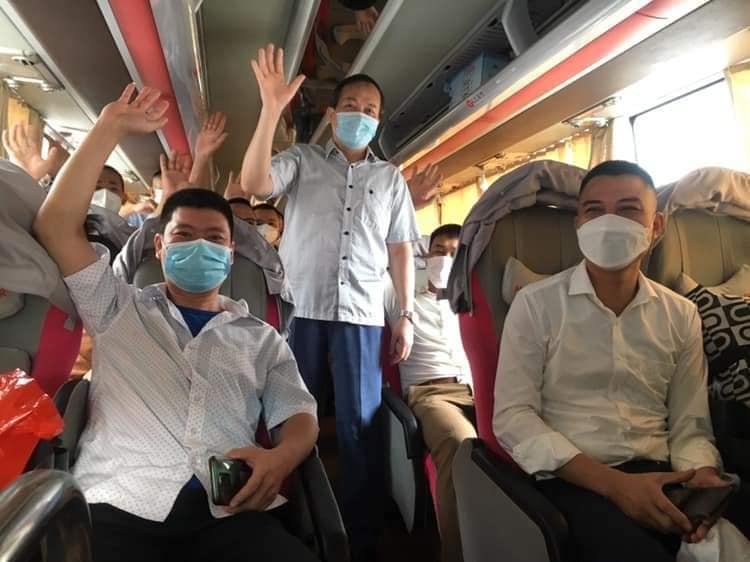 Thanh Hoá 'chi viện' 59 cán bộ y tế hỗ trợ TP HCM chống dịch