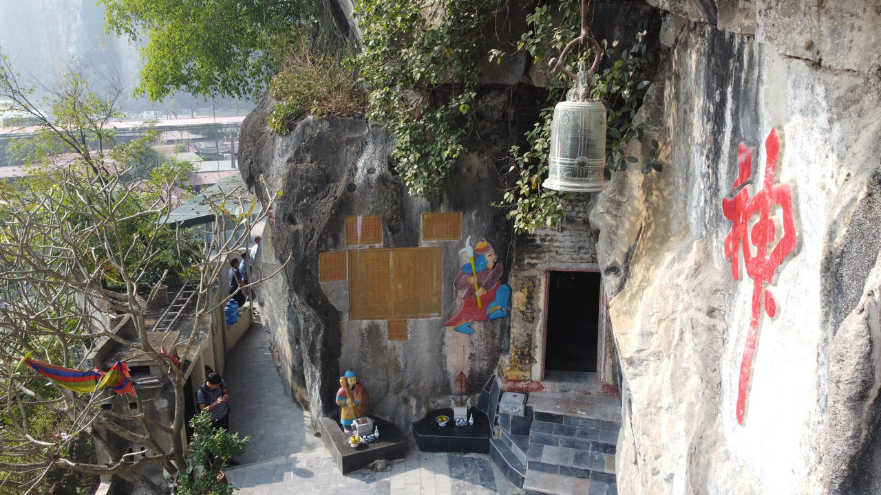 Một khu di tích cấp quốc gia ở Thanh Hóa bị xâm hại