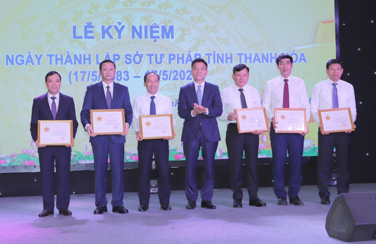 Bộ trưởng Lê Thành Long đánh giá cao thành quả 40 năm phát triển của Sở Tư pháp Thanh Hóa