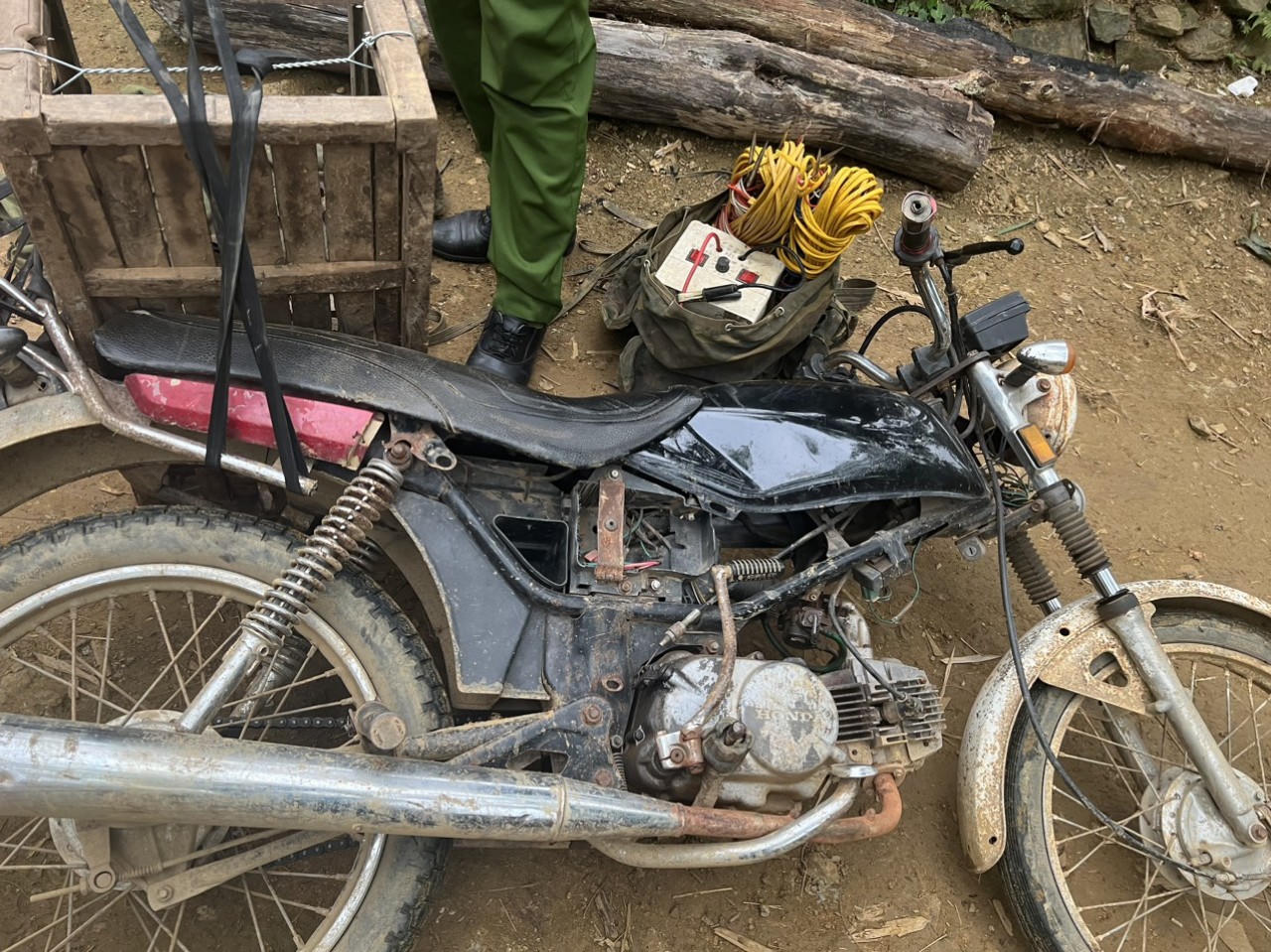 Ngăn tình trạng đánh bắt giun đất tại Thanh Hóa