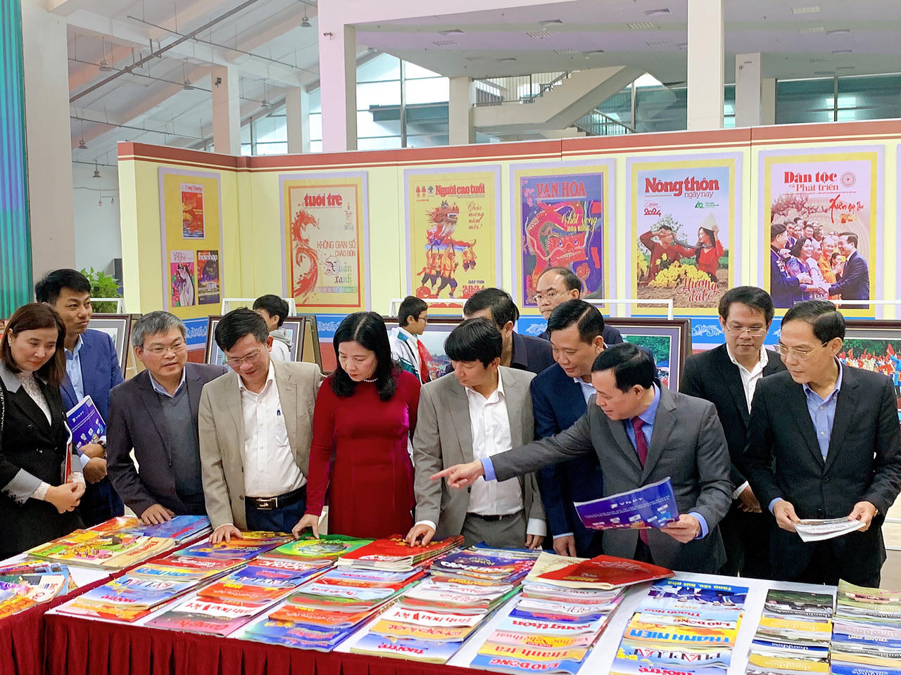 Thanh Hóa: Khai mạc Hội báo Xuân Giáp Thìn 2024