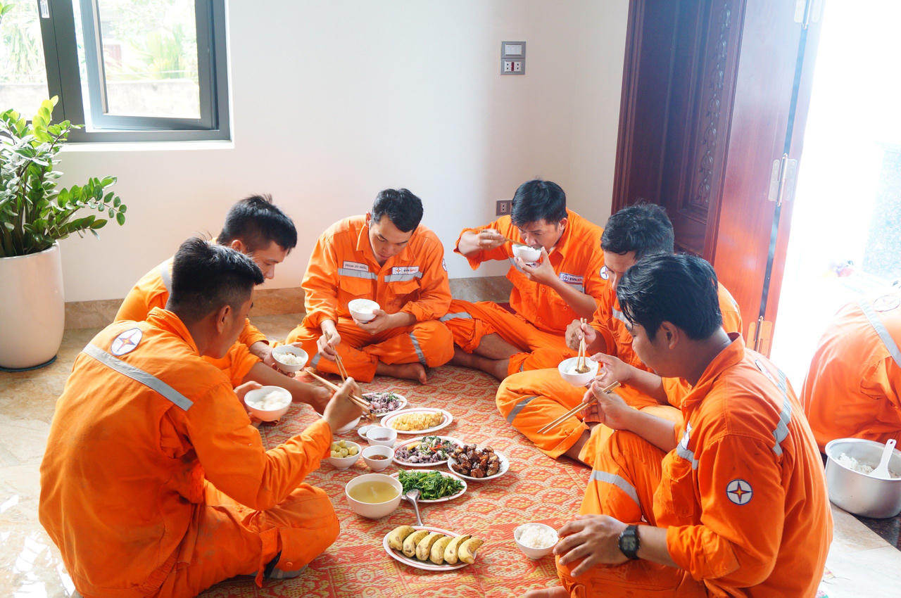 Điện lực Thanh Hóa đồng lòng dốc sức cho “tiền tuyến” 500kW mạch 3