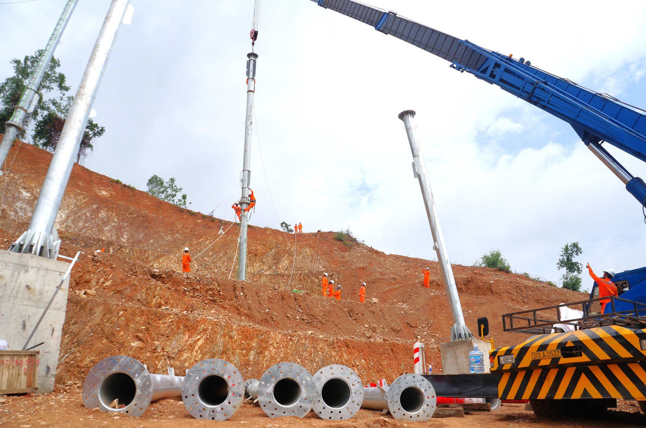 Điện lực Thanh Hóa đồng lòng dốc sức cho “tiền tuyến” 500kW mạch 3