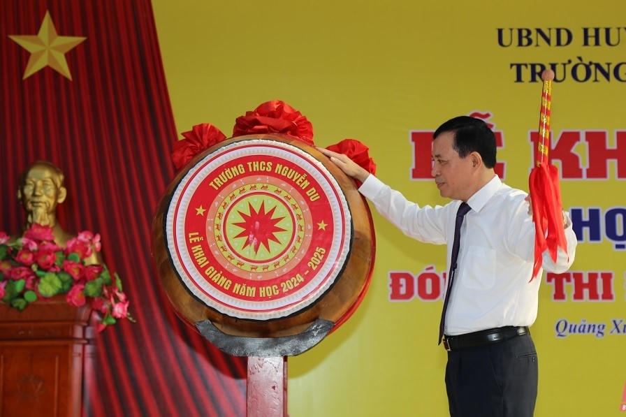 Không khí háo hức chào đón năm học mới tại khắp các tỉnh thành cả nước