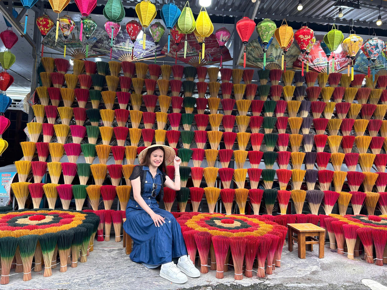 Làng hương xứ Huế: Điểm check-in níu chân du khách