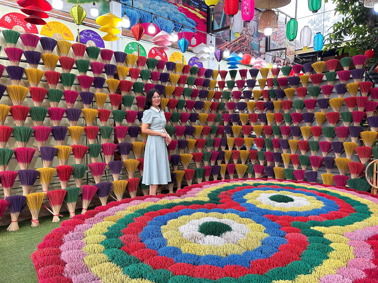 Làng hương xứ Huế: Điểm check-in níu chân du khách