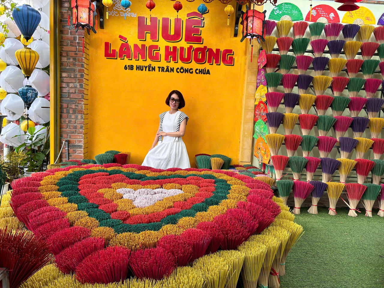 Làng hương xứ Huế: Điểm check-in níu chân du khách