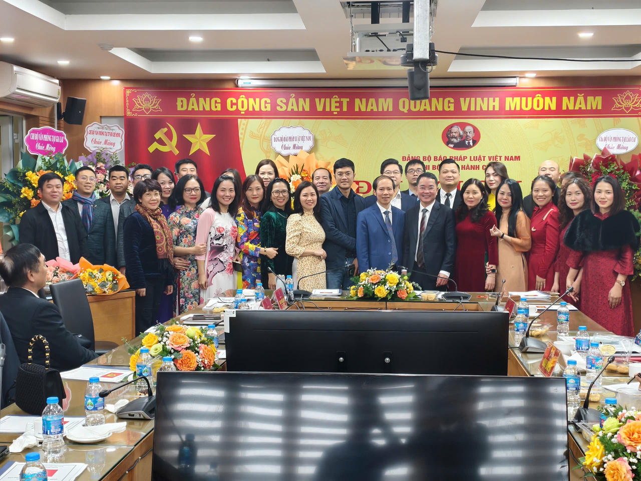 Chi bộ Khối Hành chính Đảng bộ Báo Pháp luật Việt Nam tổ chức thành công Đại hội 2025 – 2027