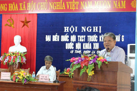 Bộ trưởng Hà Hùng Cường tiếp xúc cử tri tại Quảng Bình