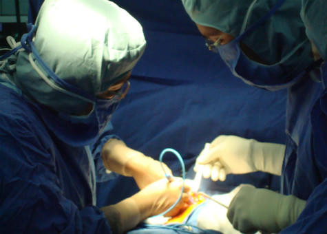 Quý ông đua nhau...“gãy súng”