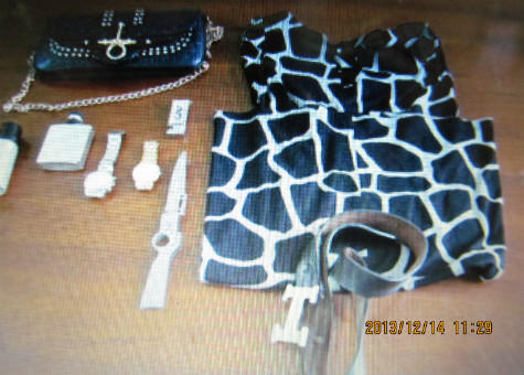 “Siêu trộm” lộ mặt vì tặng bồ váy hàng hiệu bị vợ phát hiện