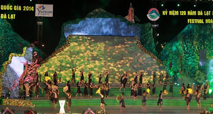 Rực rỡ sắc màu Lễ khai mạc Tuần Văn hóa Du lịch Đà Lạt