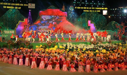 Rực rỡ sắc màu Lễ khai mạc Tuần Văn hóa Du lịch Đà Lạt