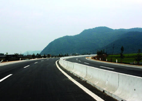 Dự án BOT đầu tiên “cán đích” trước 9 tháng