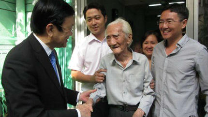 Chủ tịch nước chúc Tết chức sắc tôn giáo, văn nghệ sĩ tại TPHCM