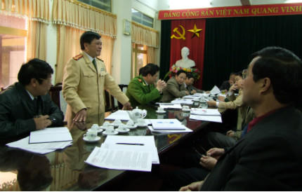 Hơn 2000 xe dưa hấu nằm chờ xuất cảnh ở cửa khấu Tân Thanh