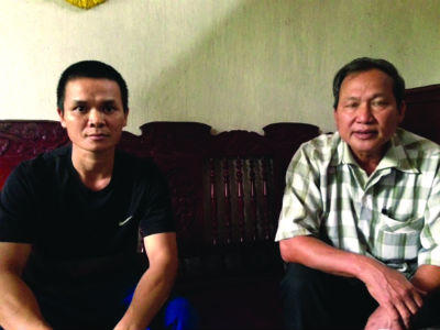 Dân “giam lỏng” Phó Trưởng công an huyện, yêu cầu thả người