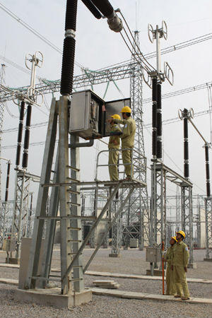 EVN vẫn “coi như không” sau sự cố xài hàng Trung Quốc