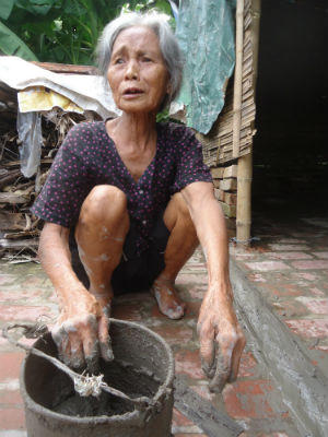 Sống tạm bợ trên chính mảnh đất hương hỏa vì một quyết định vô cảm của chính quyền