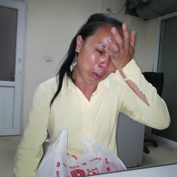 Nạn nhân “liệt giường” lo vụ án bị “chìm xuồng”