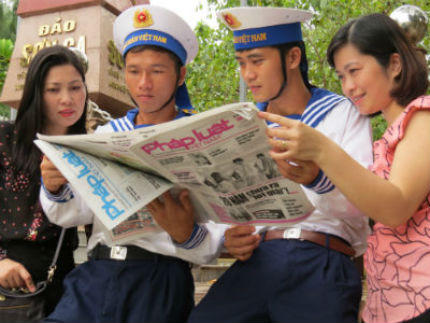 Báo Pháp luật Việt Nam được khen thưởng về tuyên truyền bảo vệ chủ quyền biển, đảo