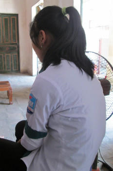 Ham vui, bé gái bị ba thanh niên thay nhau cưỡng hiếp