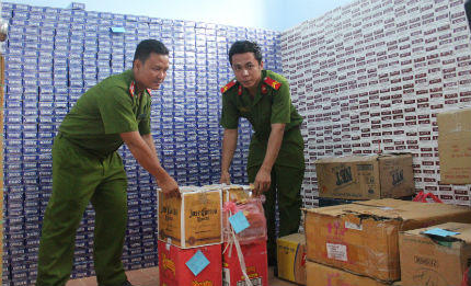 Cảnh sát đường thủy Công an Đồng Tháp lập nhiều thành tích trong đấu tranh chống buôn lậu