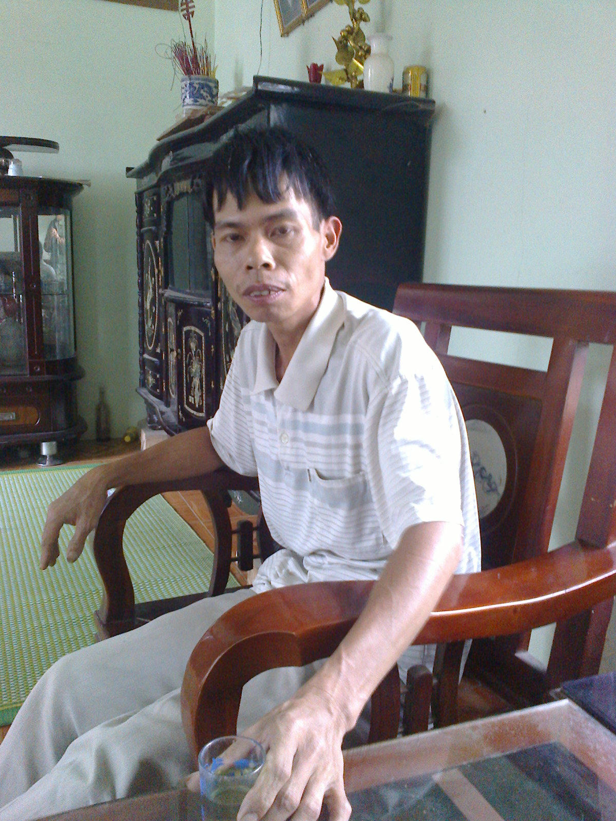 Lập "chốt" canh cặp vợ chồng chuyên sinh con để… bán