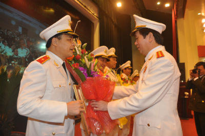 Quy định chặt chẽ số lượng cấp phó có trần cấp bậc hàm cấp tướng