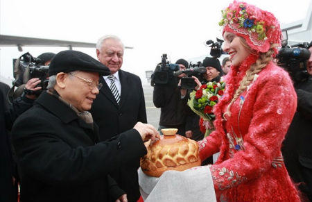 Công tác đối ngoại 2014: Bận rộn để tạo tiền đề cho năm 2015