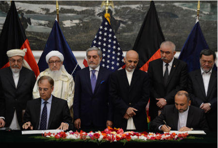 NATO kết thúc sứ mệnh chiến đấu tại Afghanistan