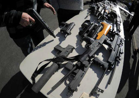 Nỗ lực mới kiểm soát thị trường vũ khí