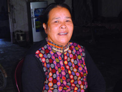 Lạ lùng hạnh phúc gia đình “1 bà, 2 ông“