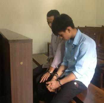 Cướp nhí thành sát thủ…