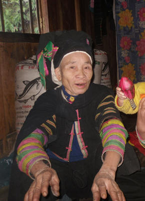 Hỏi chuyện người Lô Lô “gọi hồn” bằng “ma khô”