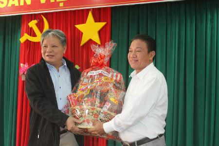 Bộ trưởng Hà Hùng Cường chúc Tết và làm việc với Tư pháp, THADS Hậu Giang