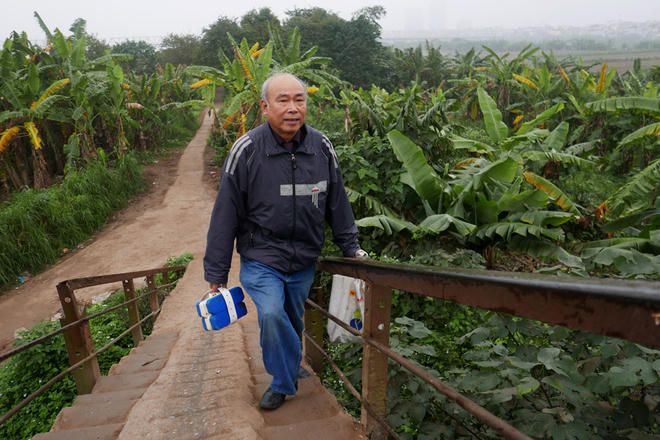 Phố phường vắng lặng ngày đầu năm
